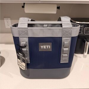 YETI Camino Tote Bag - Navy and Gray